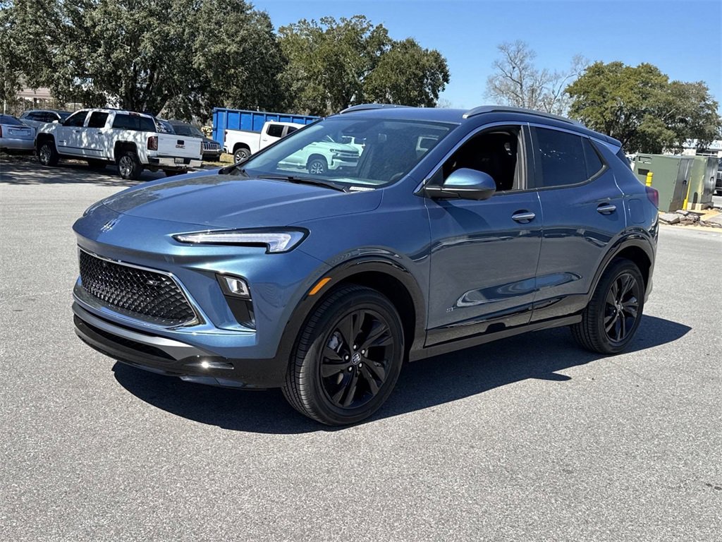 2025 Buick Encore Sport Touring photo 3