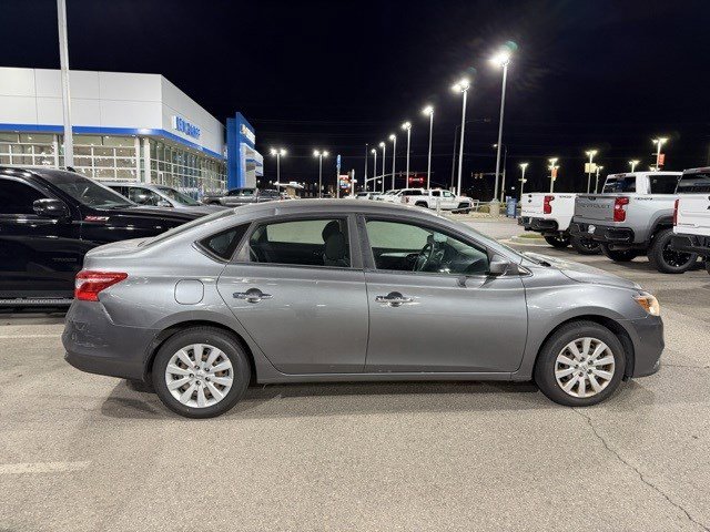 2017 Nissan Sentra S photo 3