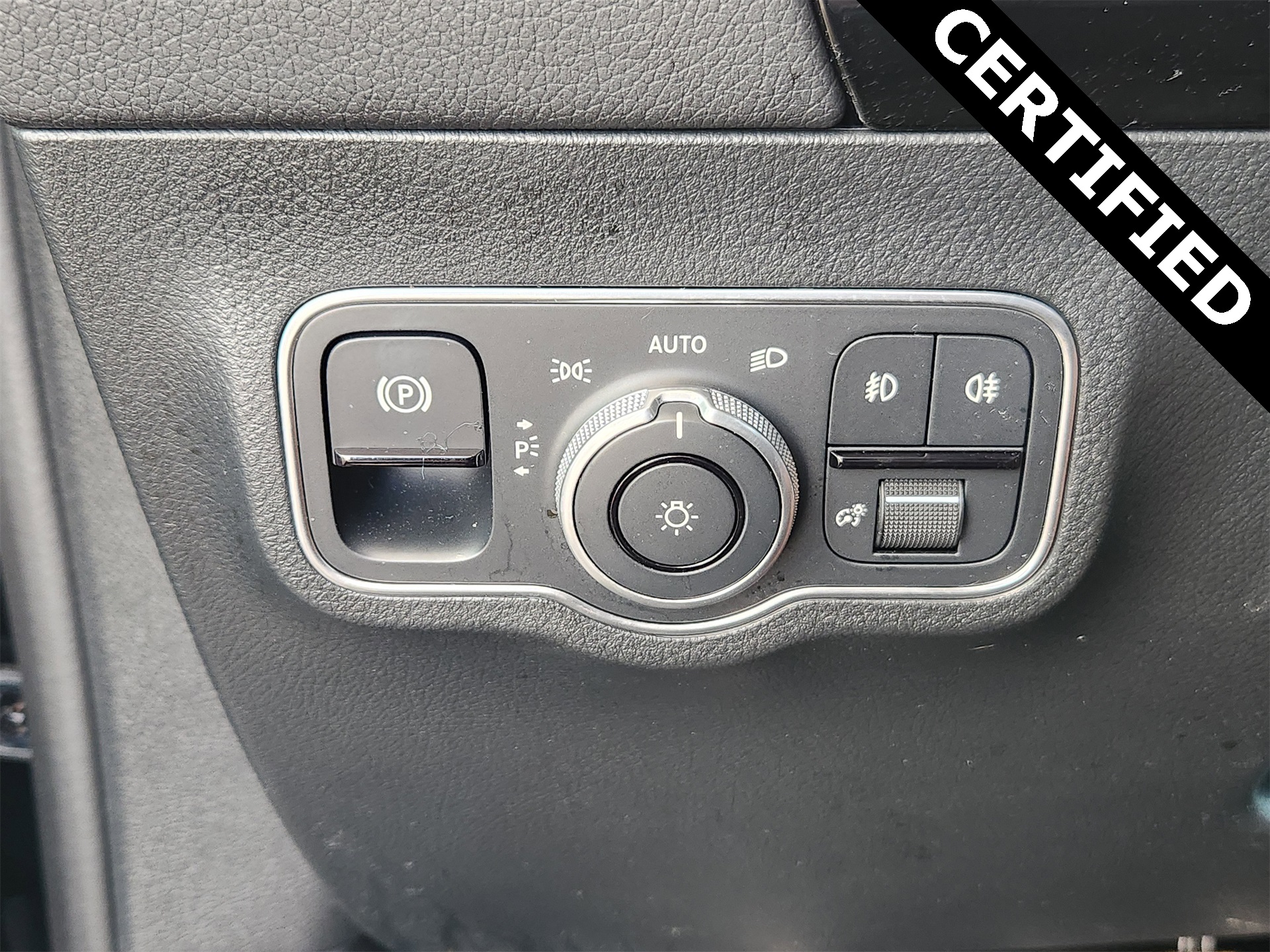 2025 Mercedes Benz GLA 250 photo 16