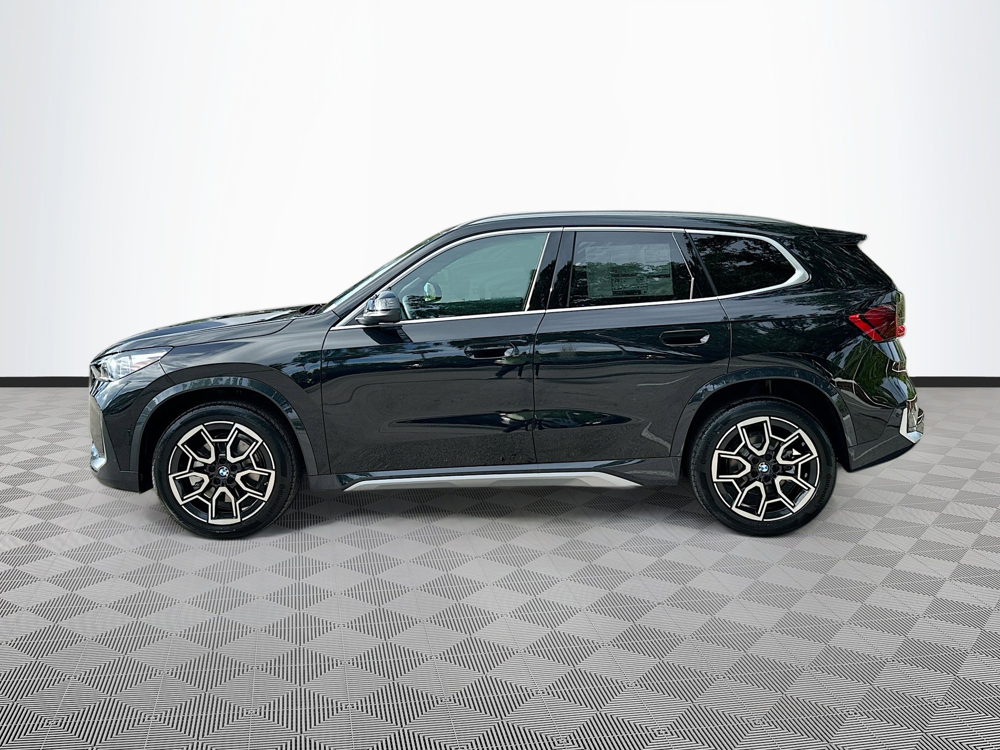 2026 Bmw X1 XDrive28i photo 3