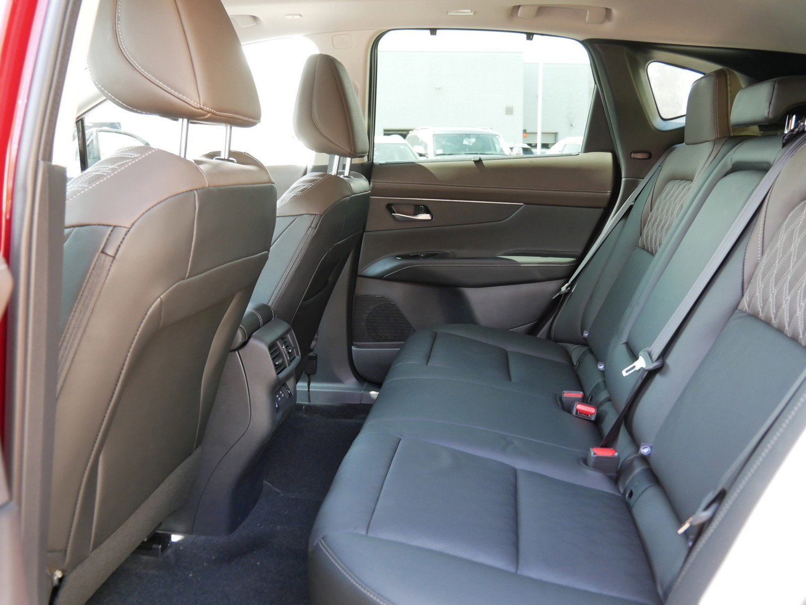 2025 Nissan Murano Platinum photo 6
