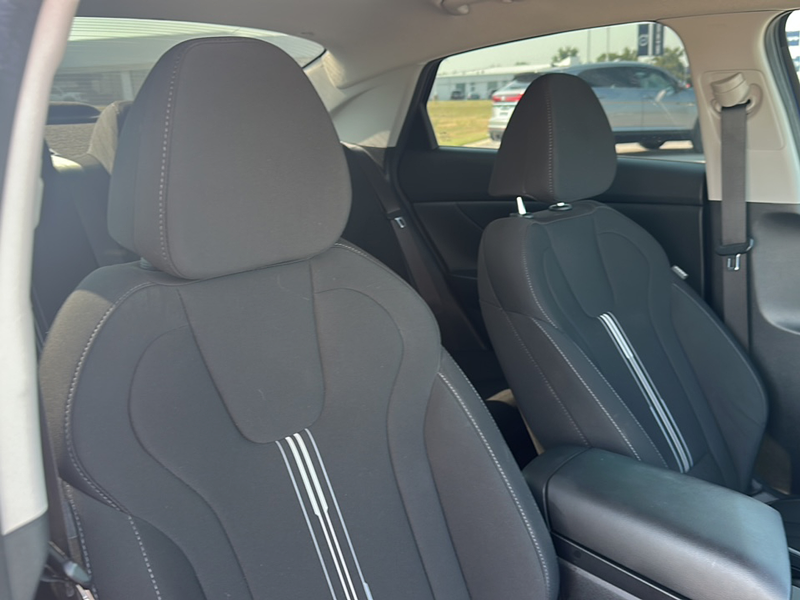 2023 Hyundai Elantra SEL photo 13