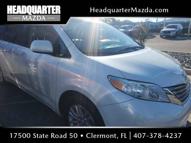 2016 Toyota Sienna XLE