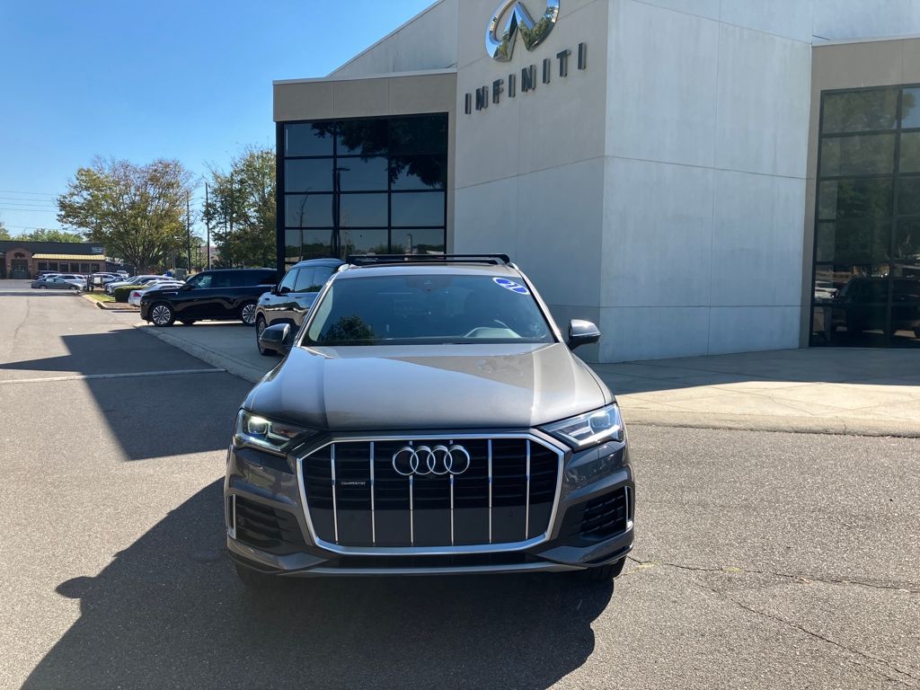 2021 Audi Q7 45 Premium photo 3