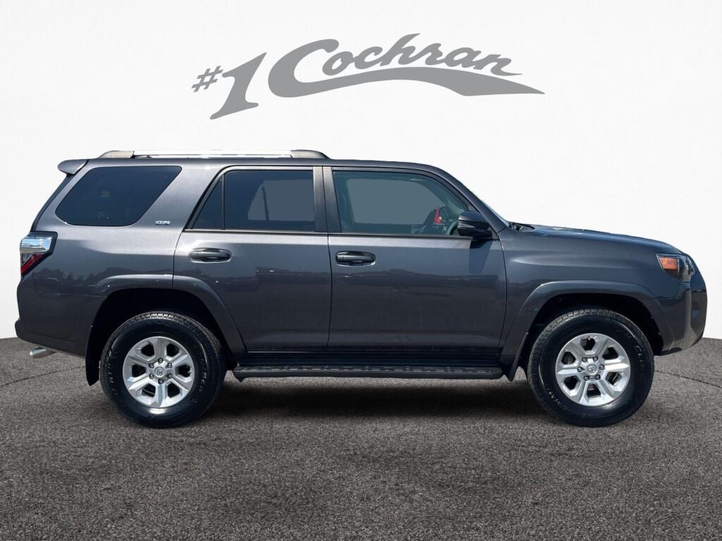 2020 Toyota 4Runner SR5 Premium photo 8