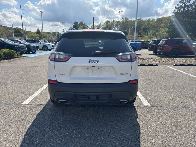 2022 Jeep Cherokee Latitude Lux photo 3