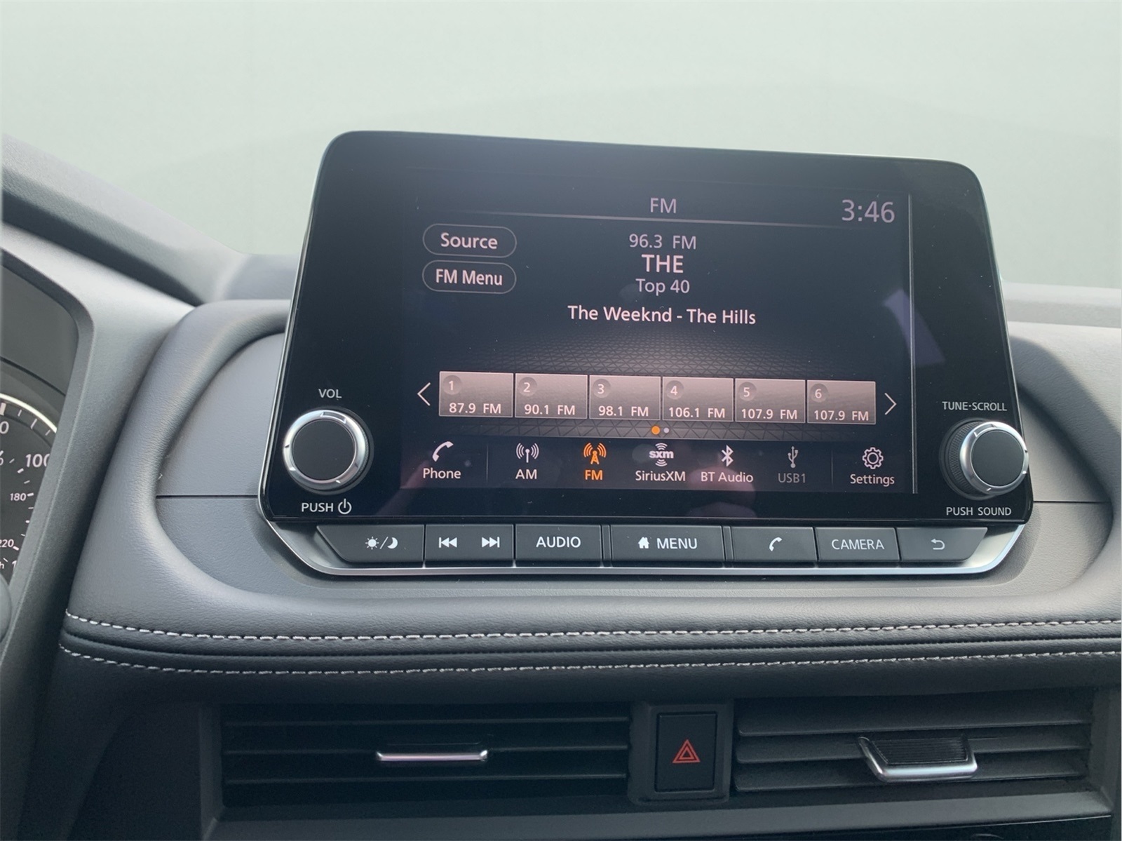 2026 Nissan Rogue SV photo 21