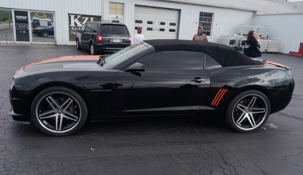 2013 Chevrolet Camaro SS photo 2