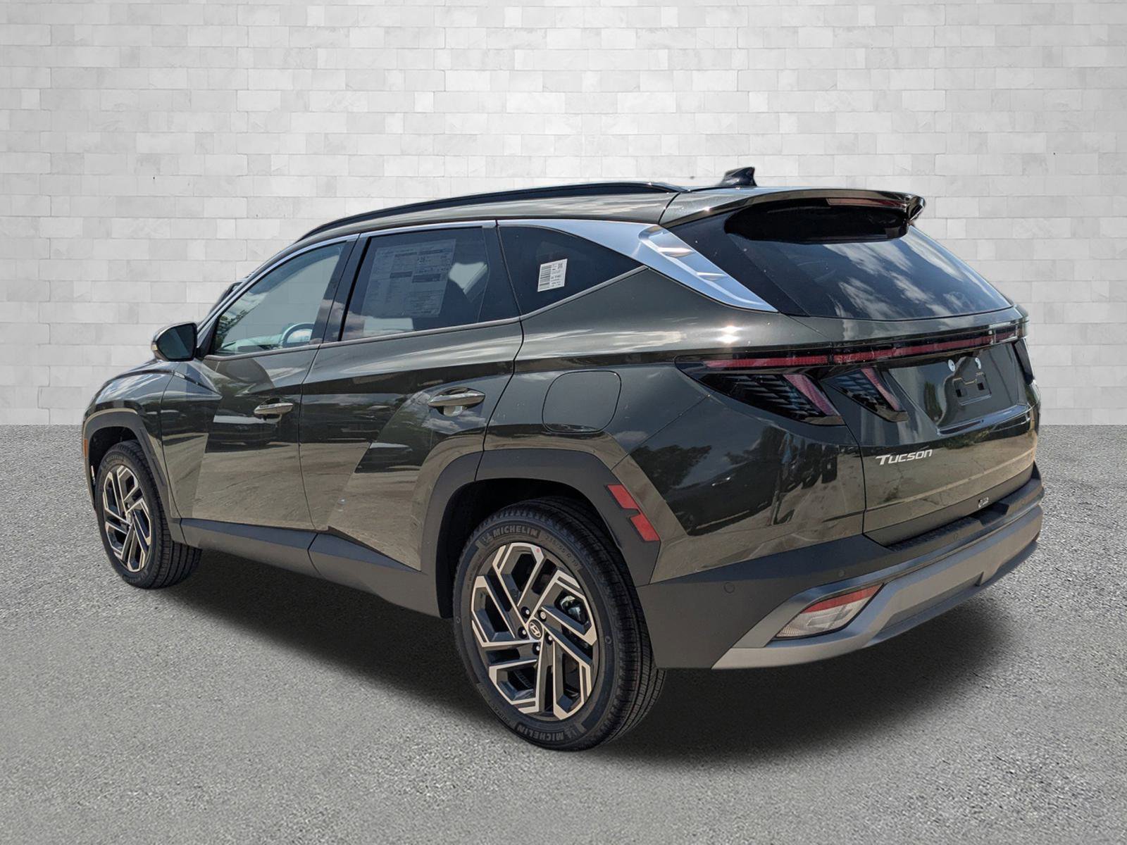 2025 Hyundai Tucson Limited photo 4
