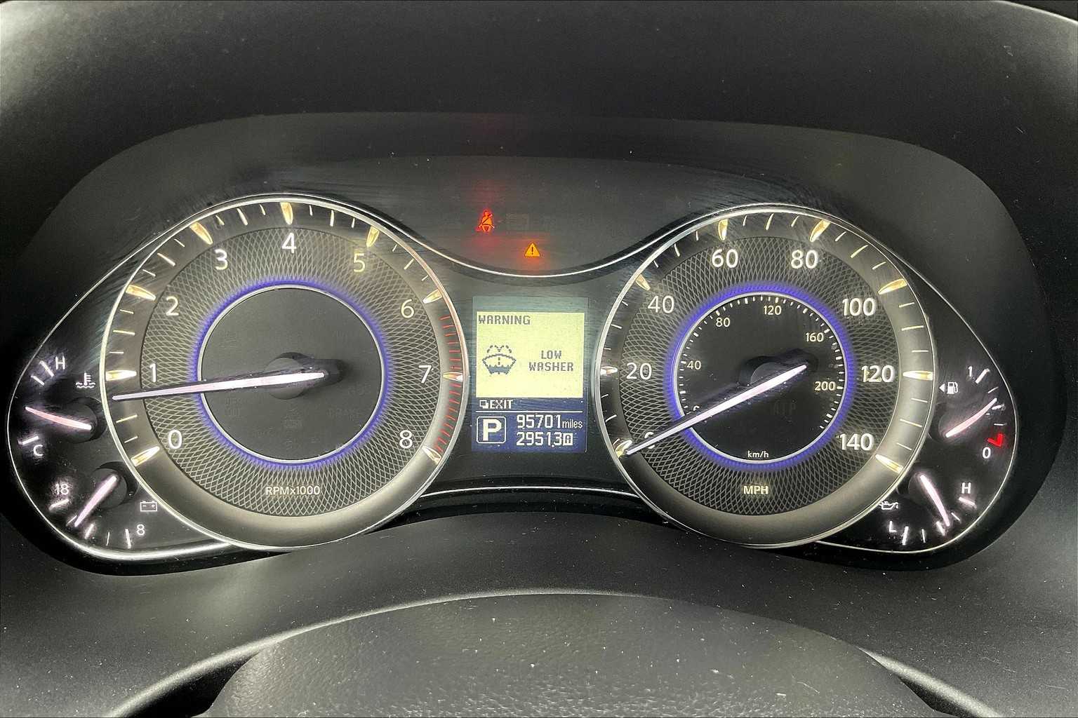 2019 Infiniti QX80 Luxe photo 25