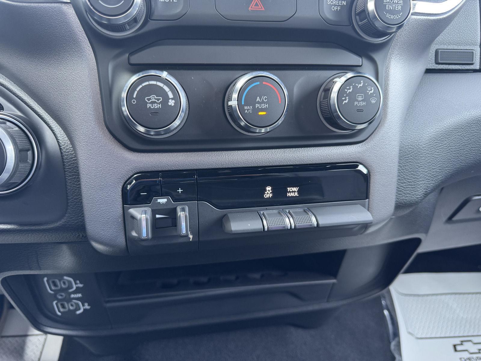 2024 Ram 2500 Big Horn photo 17