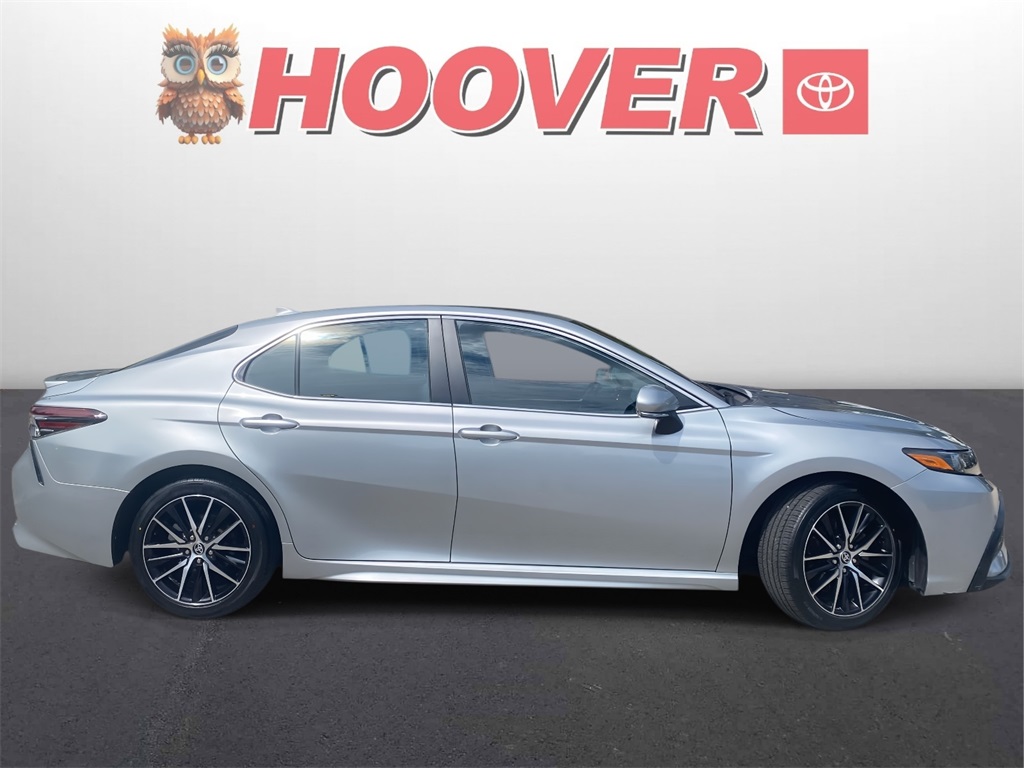 2023 Toyota Camry SE photo 2
