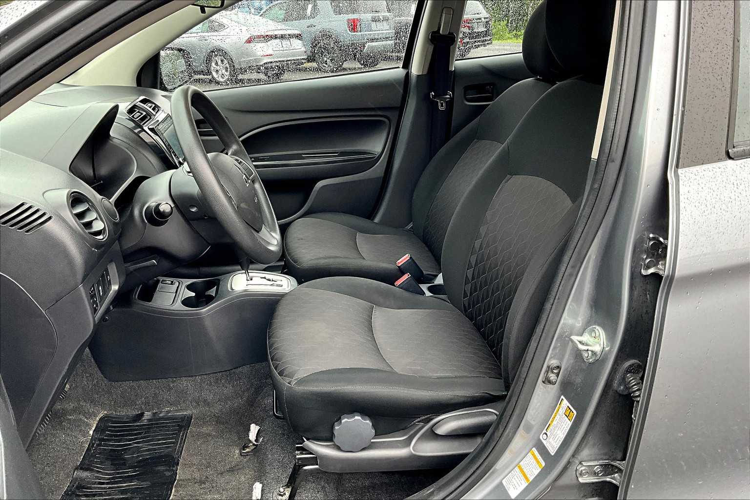 2022 Mitsubishi Mirage ES photo 7