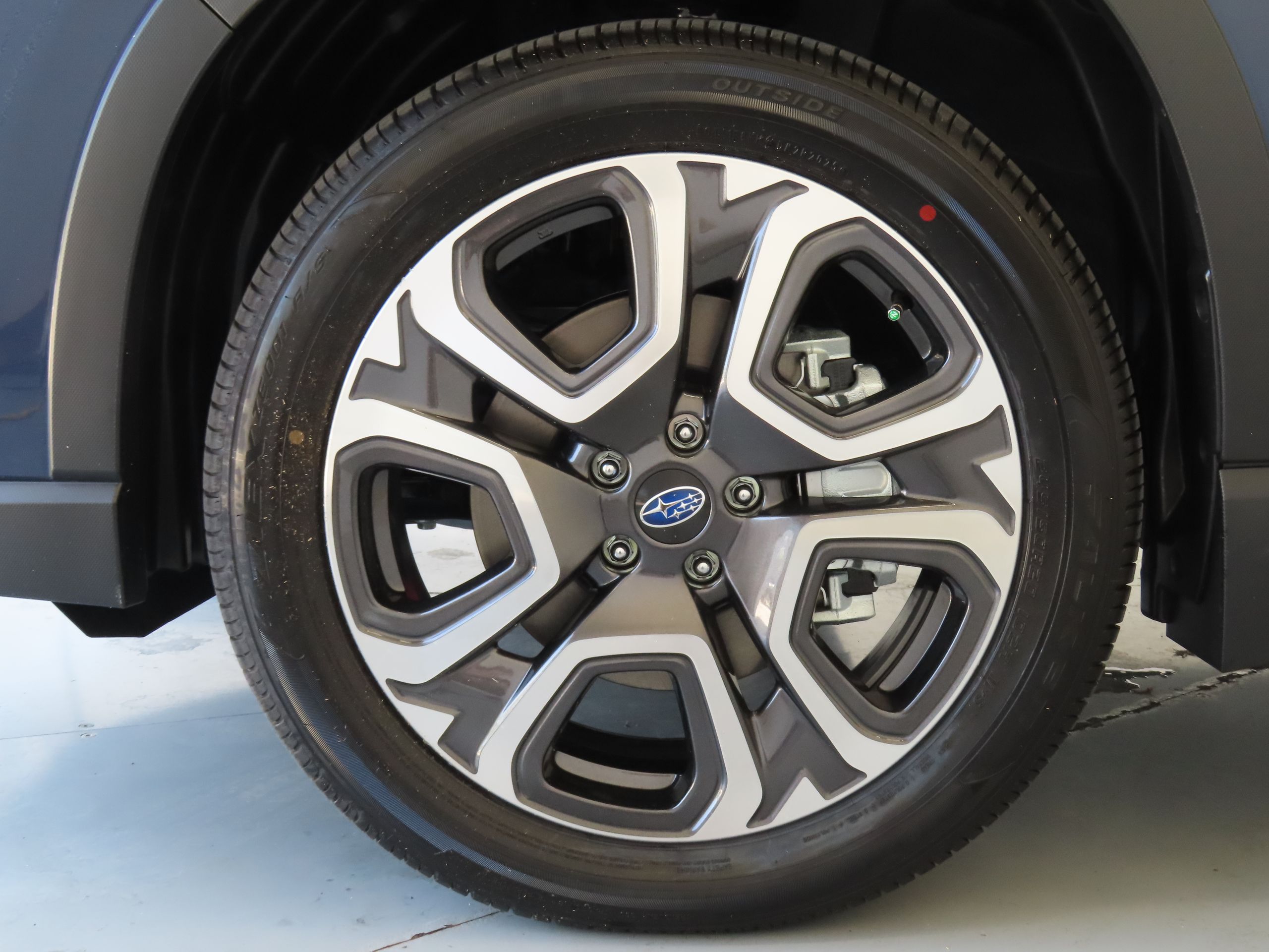 2025 Subaru Ascent Touring photo 27