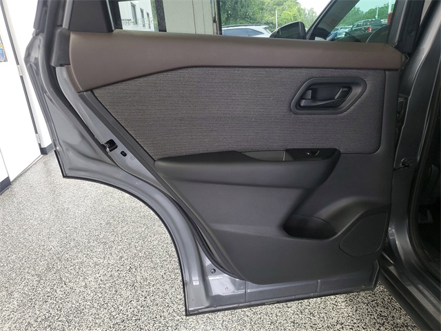2023 Nissan Rogue S photo 22