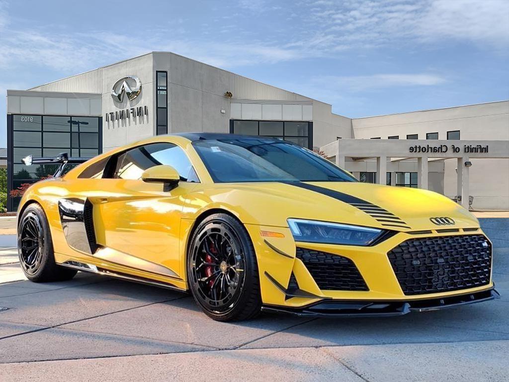 2023 Audi R8 Performance's photo