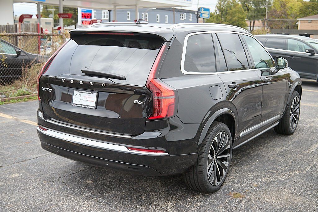 2026 VOLVO XC90 - Image 8