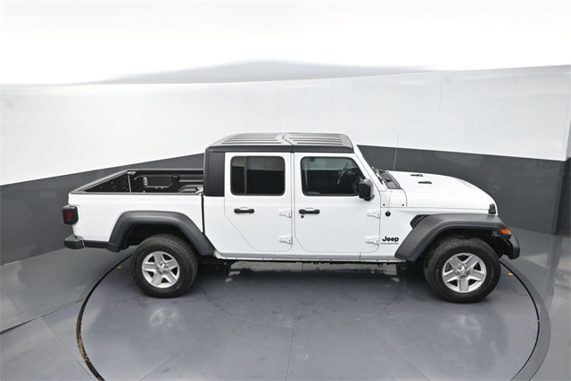 2023 Jeep Gladiator Sport photo 16