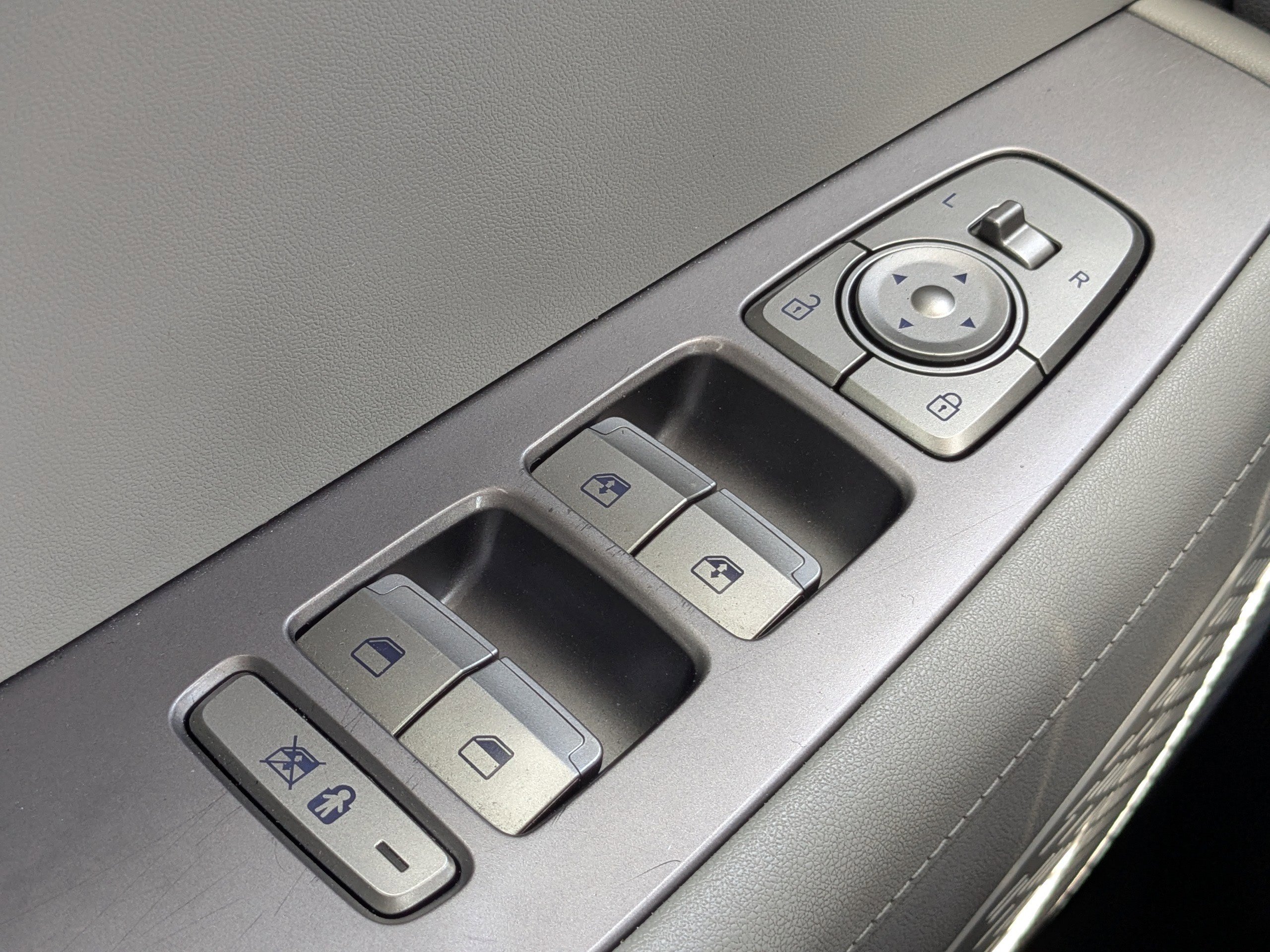 2024 Hyundai Palisade SEL photo 24