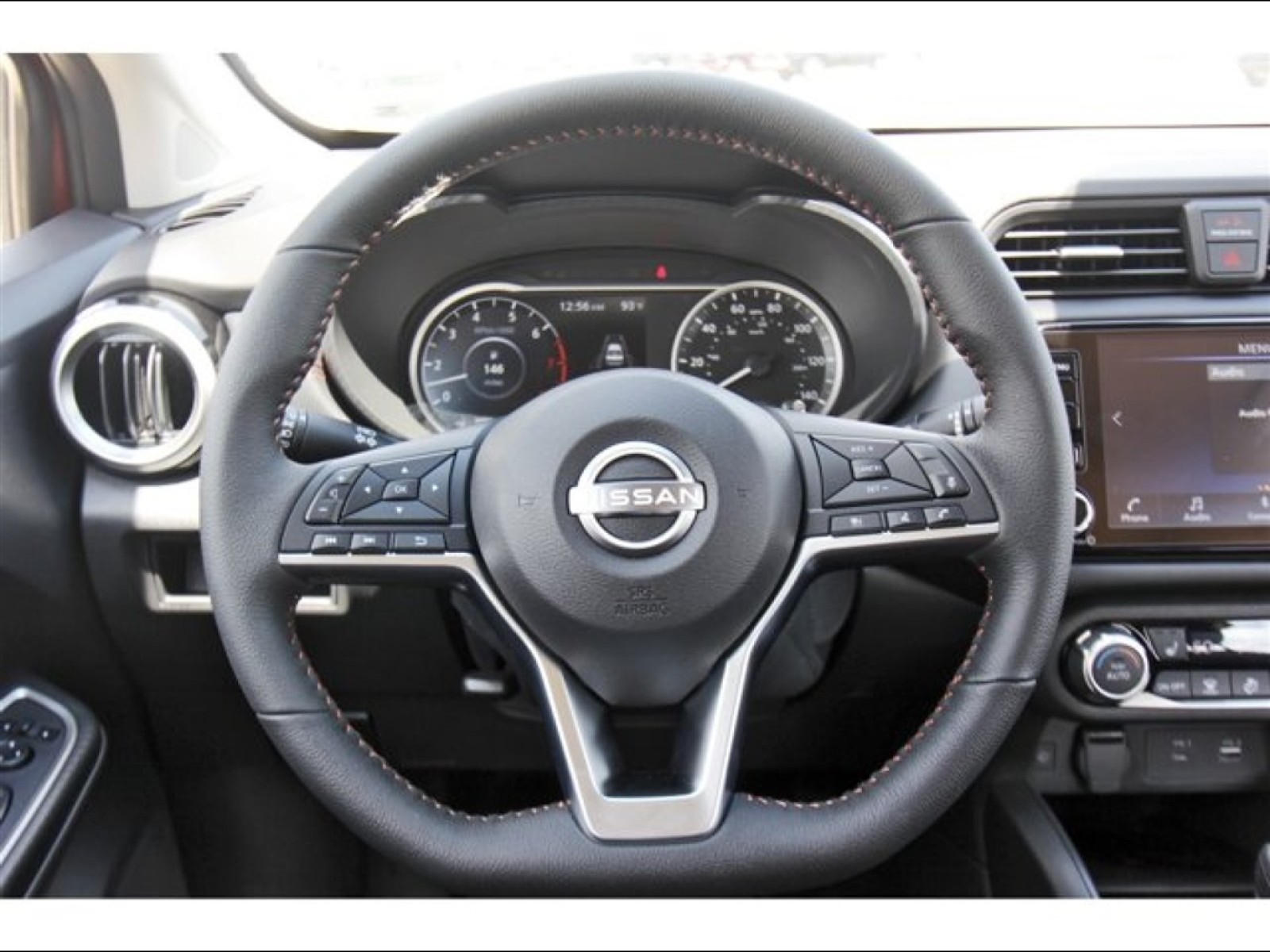 2025 Nissan Versa SR - 9