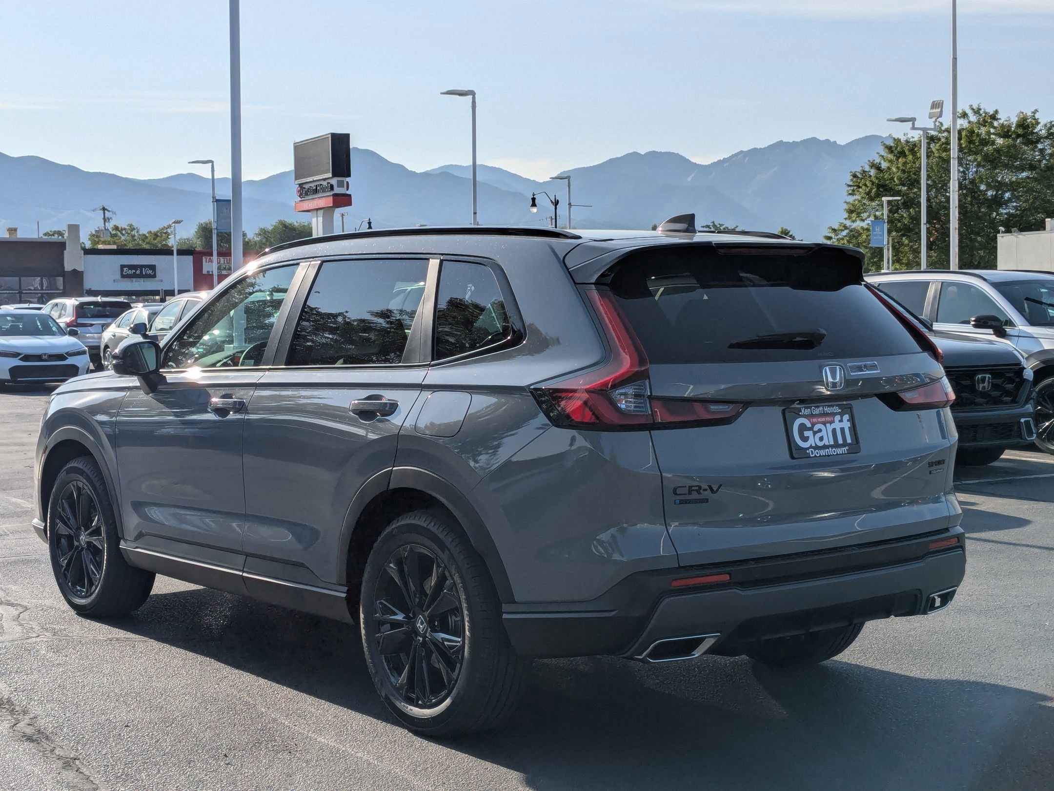 2026 Honda CR-V Hybrid Sport Touring photo 4