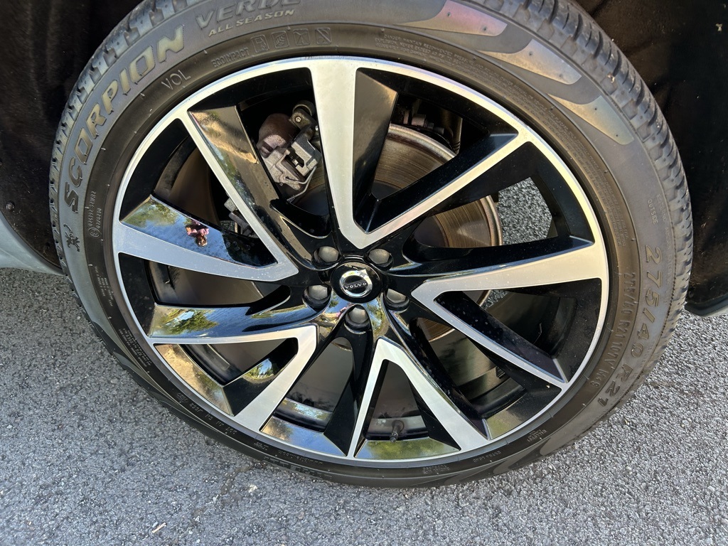 2022 Volvo XC90 Recharge T8 Inscription photo 5