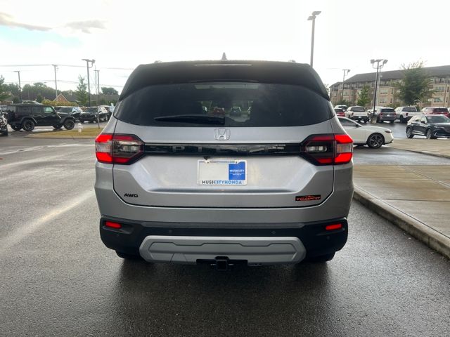 2025 Honda Pilot TrailSport photo 4