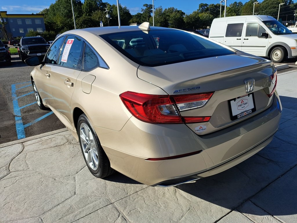 2018 Honda Accord LX photo 6