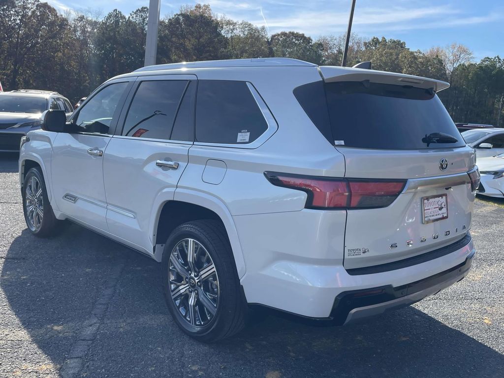 2025 Toyota Sequoia Capstone photo 4