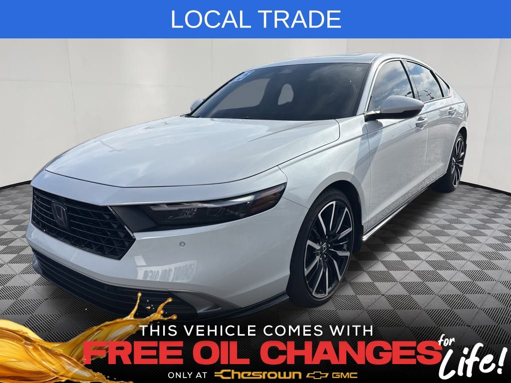 2025 Honda Accord Hybrid Touring's photo