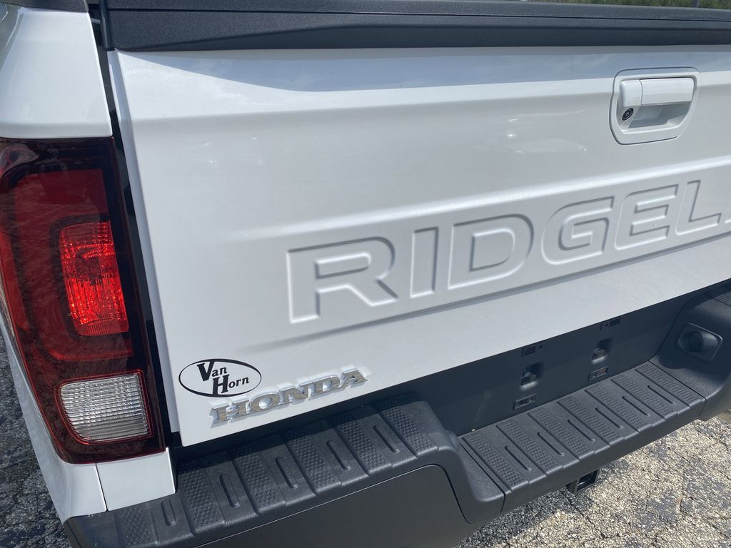 2025 Honda Ridgeline RTL photo 32
