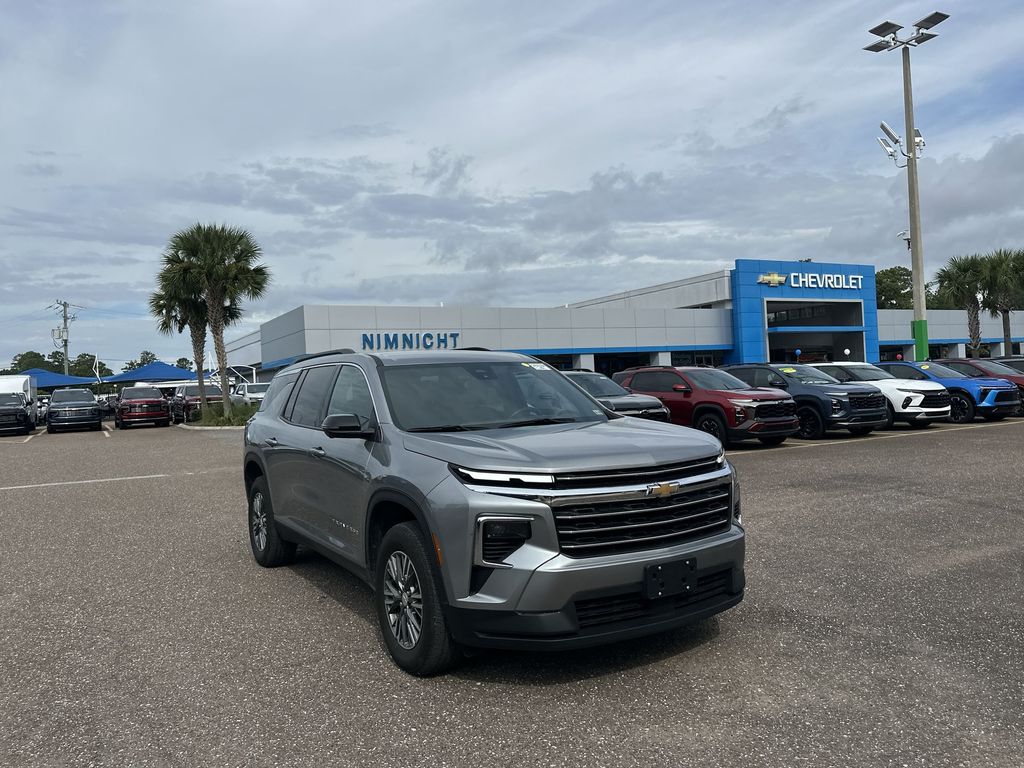 2024 Chevrolet Traverse photo 10