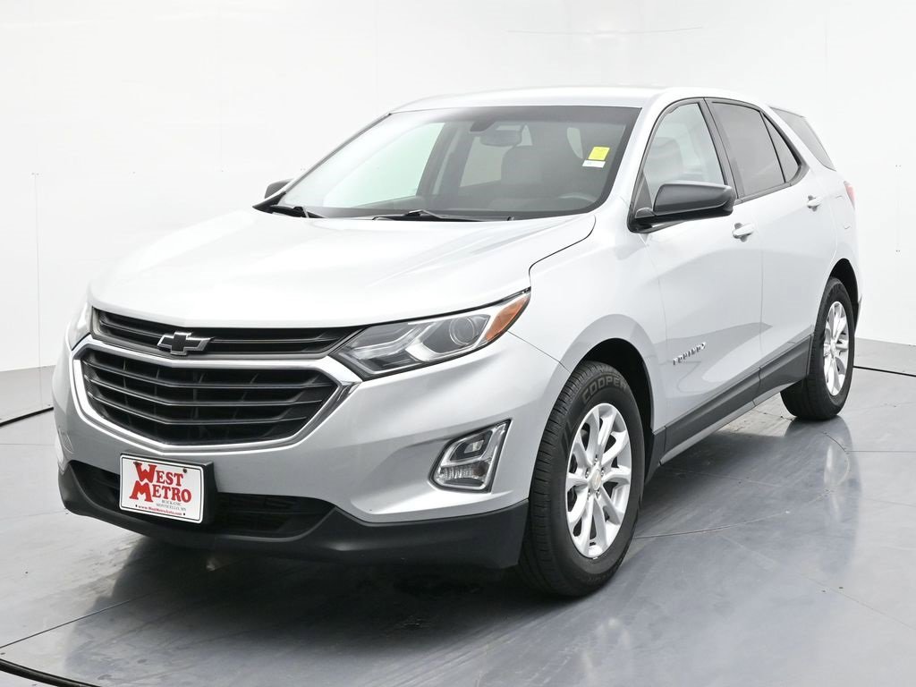 Used 2018 Chevrolet Equinox LS with VIN 2GNAXHEV8J6326924 for sale in Monticello, Minnesota