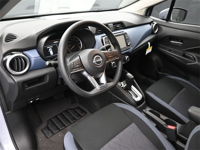 2025 Nissan Versa SV photo 16