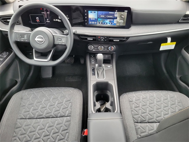2025 Nissan Kicks SV photo 31