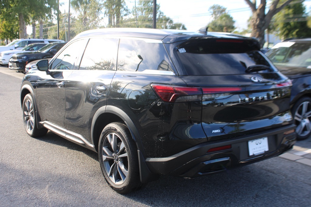 2025 Infiniti QX60 Luxe photo 11