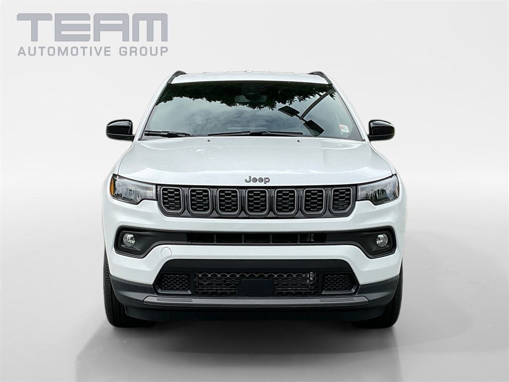 2025 Jeep Compass Latitude photo 2