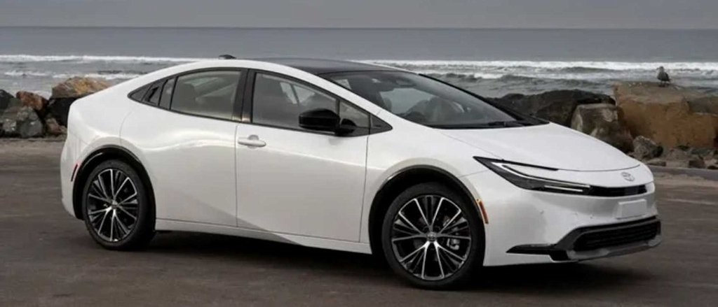 2023 Toyota Prius XLE
