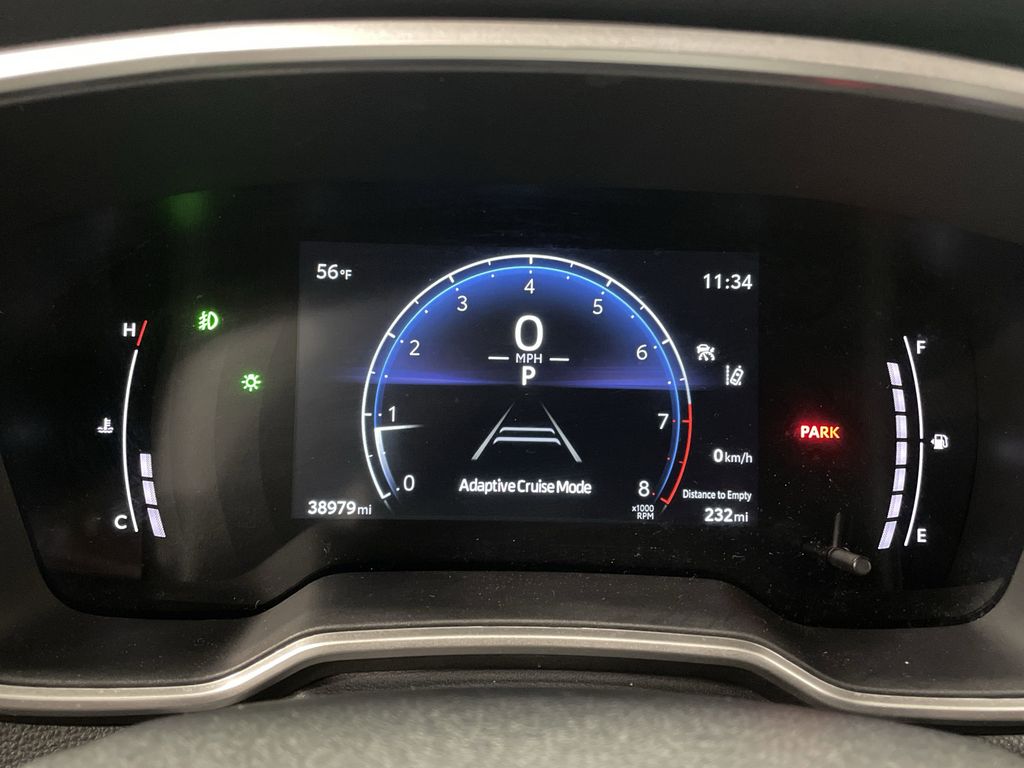 2023 Toyota Corolla Cross XLE photo 17