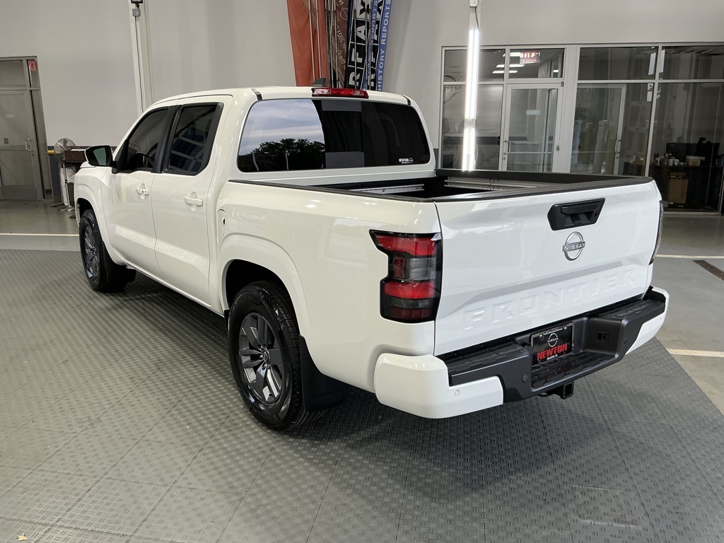 2025 Nissan Frontier SV photo 24