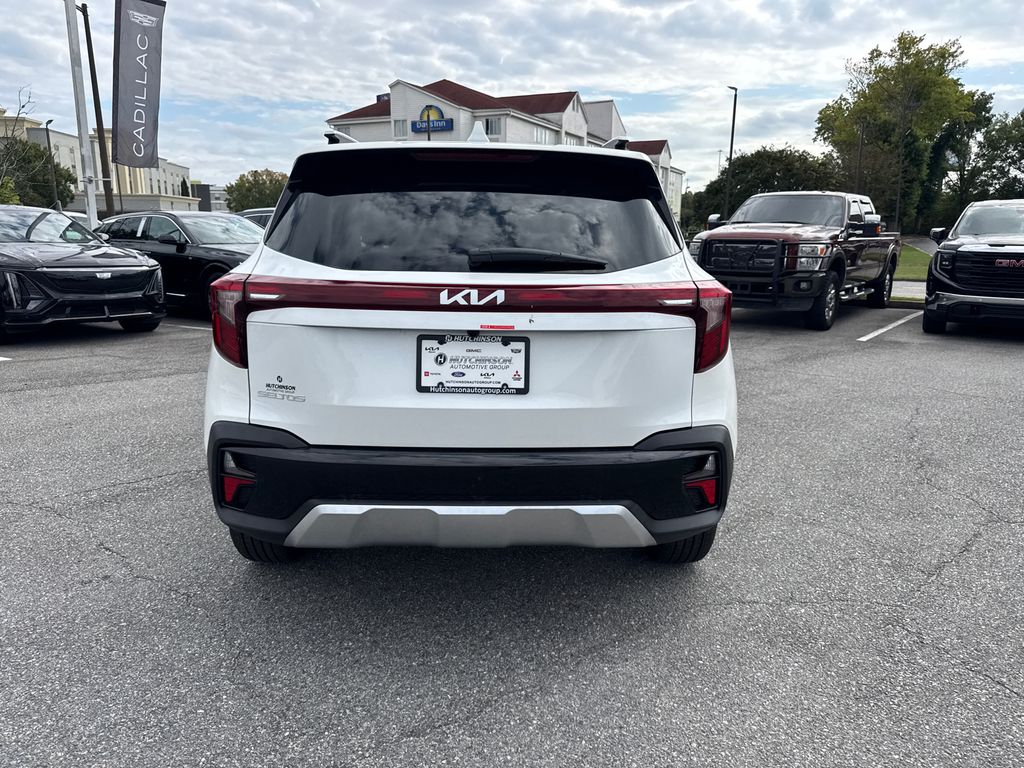 2026 Kia Seltos S photo 4