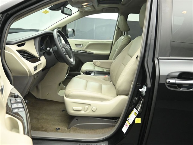 2018 TOYOTA SIENNA - Image 10