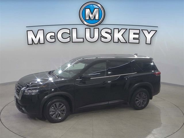 2024 Nissan Pathfinder S's photo