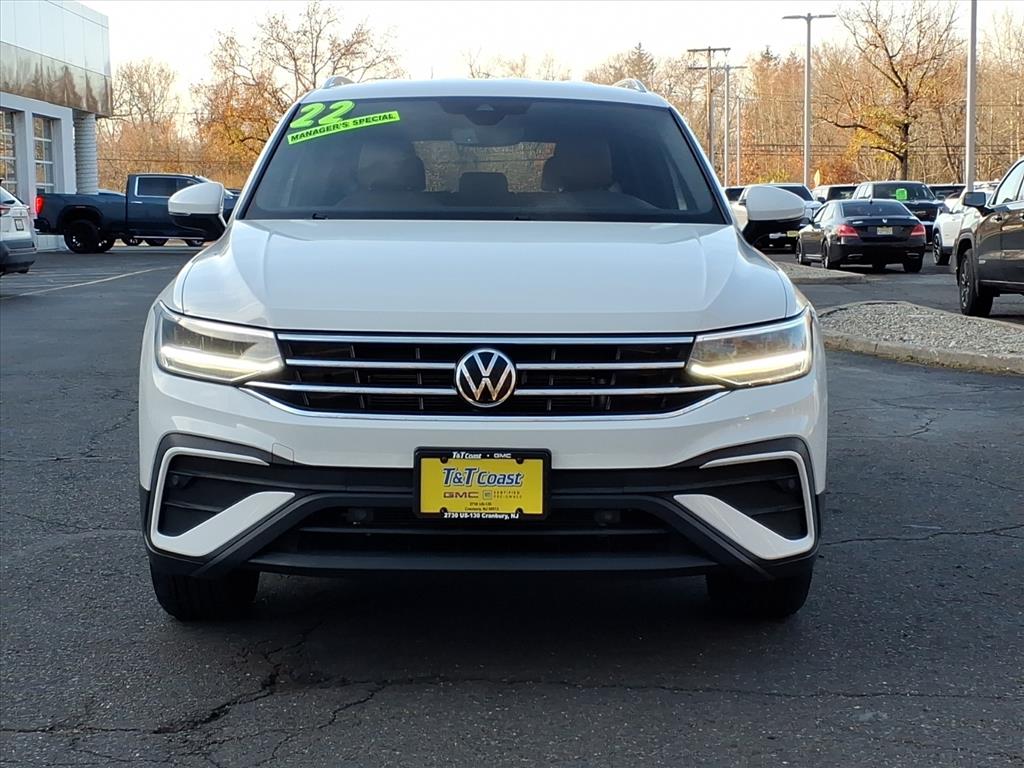 2022 Volkswagen Tiguan SE photo 3