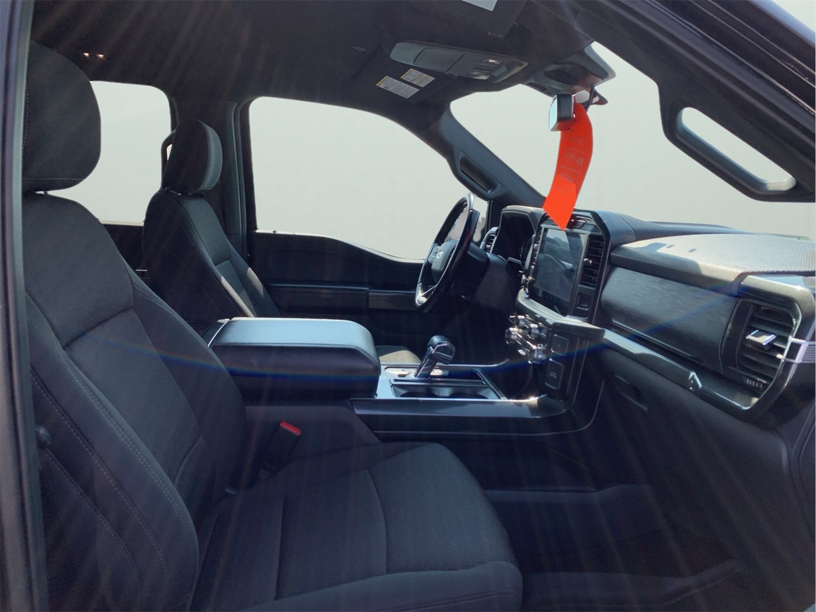 2021 Ford F-150 XLT photo 22