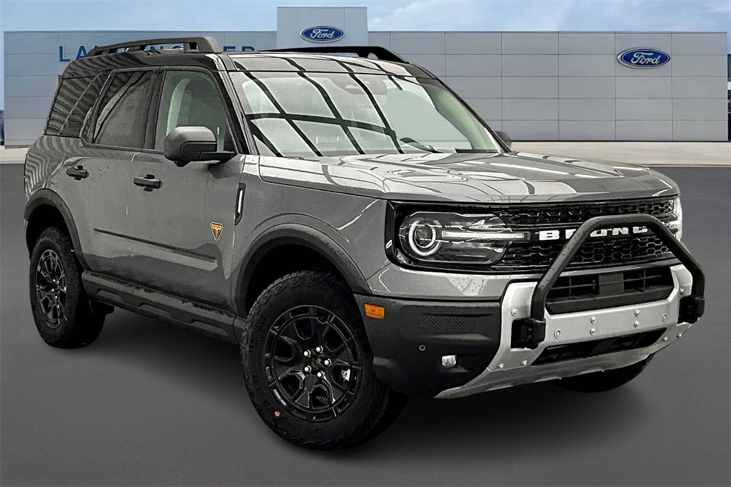 2025 Ford Bronco Sport Badlands photo 2
