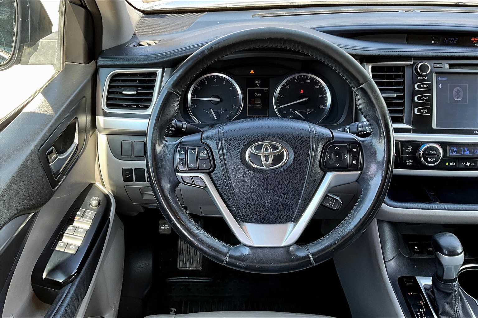 2015 Toyota Highlander XLE photo 5