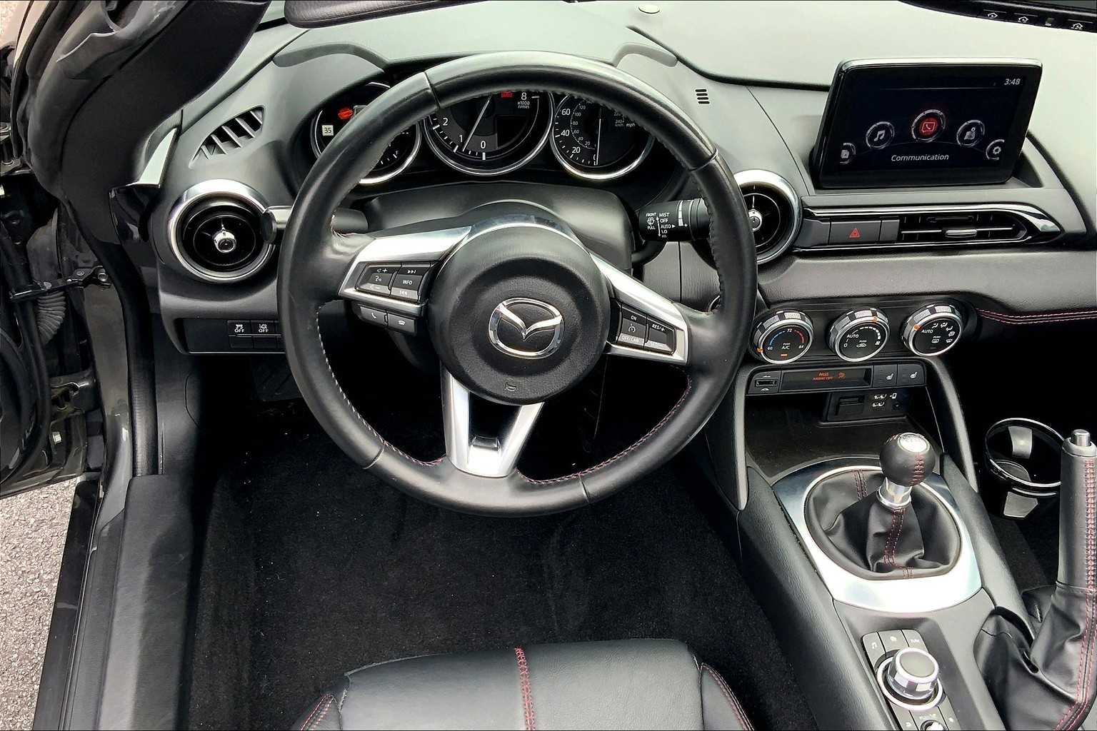 2019 Mazda MX-5 Miata Miata RF Grand Touring photo 5