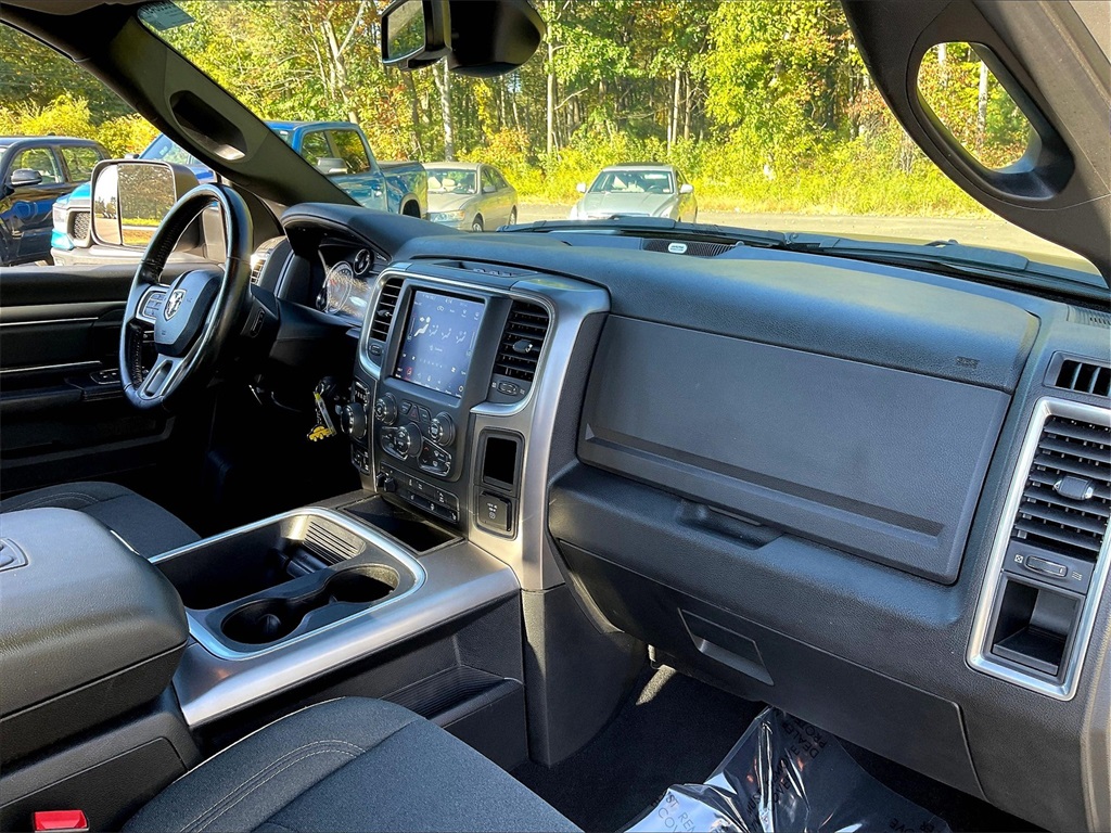 2021 Ram 1500 Classic Warlock photo 13