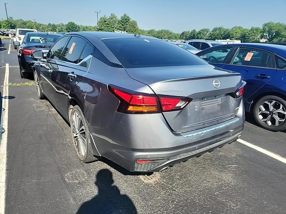 2023 Nissan Altima 2.5 SL photo 3